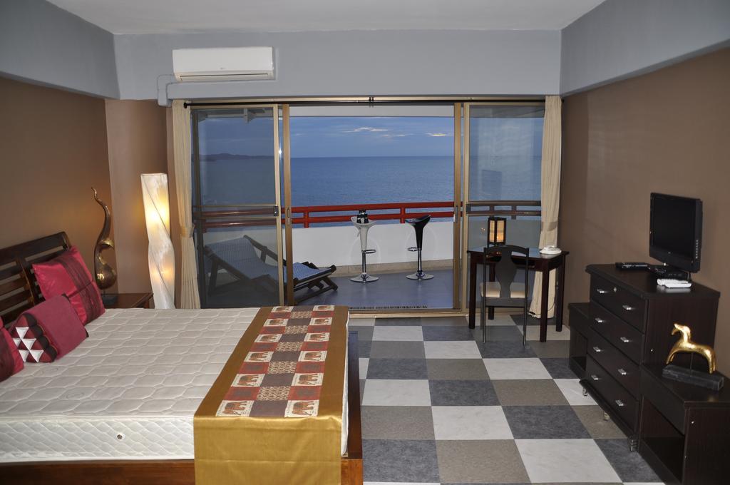Sunshine Beach Condotel Praia de Jomtien Exterior foto
